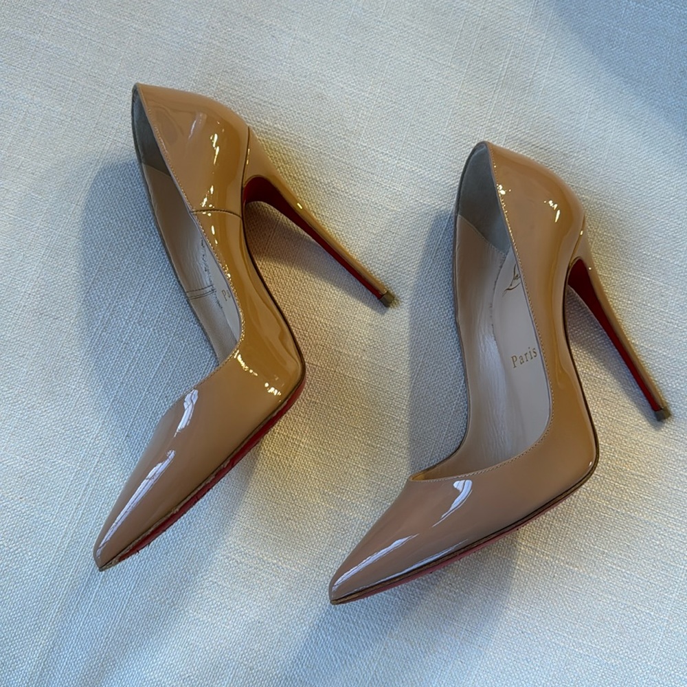 Christian Louboutin | So Kate Patent Pointed-Toe Red Sole Pump | Nude